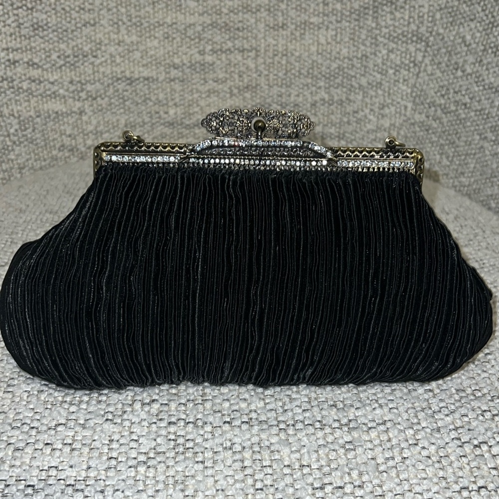 Unique Vintage Rhinestone Decorated Evening Bag